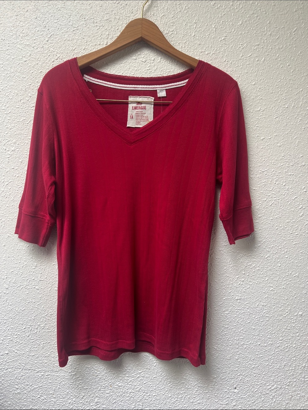 Energie Women's Crimson Red V-Neck Short Sleeve Top 100% Cotton